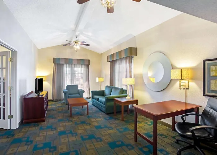 Hotel La Quinta By Wyndham - Hood Killeen