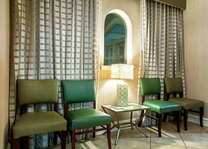 La Quinta By Wyndham - Hood 3*
