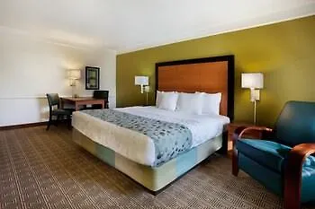 La Quinta By Wyndham - Hood Hotel
